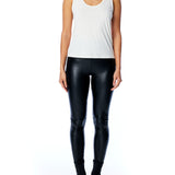 Classic scoop neck tank top in white