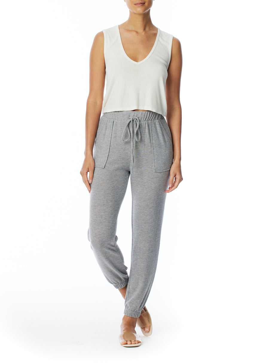 relaxed pocket pant with drawstring, elasticized waist and cuffs in heather grey