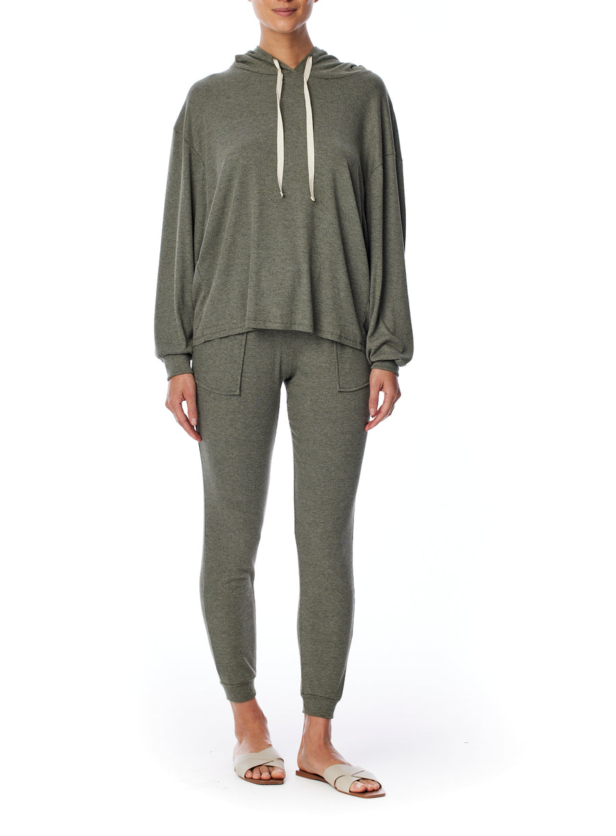 comfy ribbed hoodie with drawstring cinch, long sleeves and a relaxed fit in dark olive