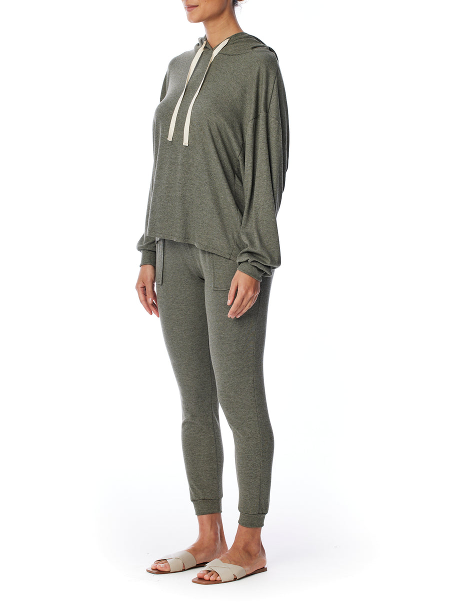 comfy ribbed hoodie with drawstring cinch, long sleeves and a relaxed fit in dark olive